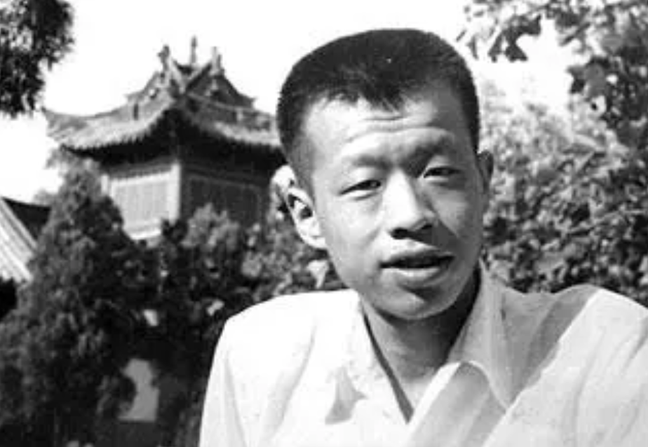 王小波简介及人生经历（45岁王小波惨叫离世，同行无人送别，生前无人问津，死后被追封神）