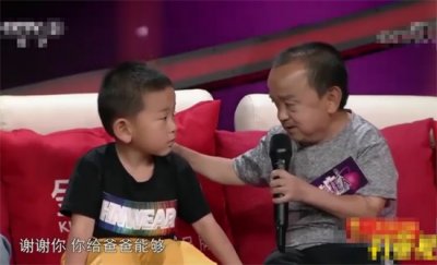 ​张伸个人资料：身高1.15米，演过小阴蚀王，无戏可拍后被小18岁娇妻抛弃