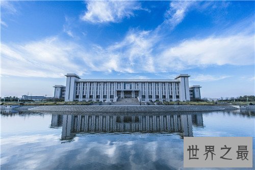 江苏大学排名，所少人挤破脑袋想来这里上学