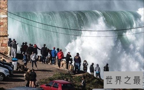 世界最强魔鬼海啸，巨浪高达500多米，幸存者至今仍恐惧不已