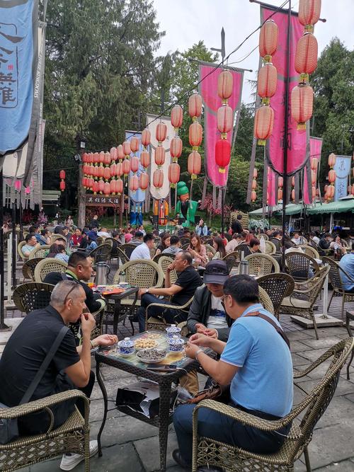 第一天：宽窄巷子—杜甫草堂—青羊宫—武侯祠—锦里—锦里美食