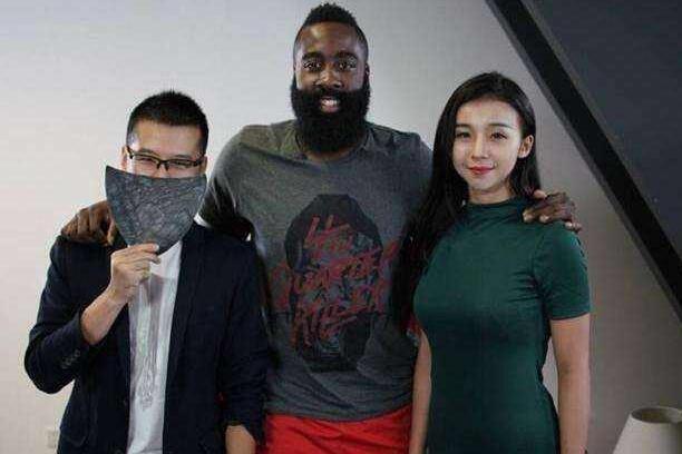 NBA“最美女主播”获多位球星侧目，科比称她是最好看的亚洲女性