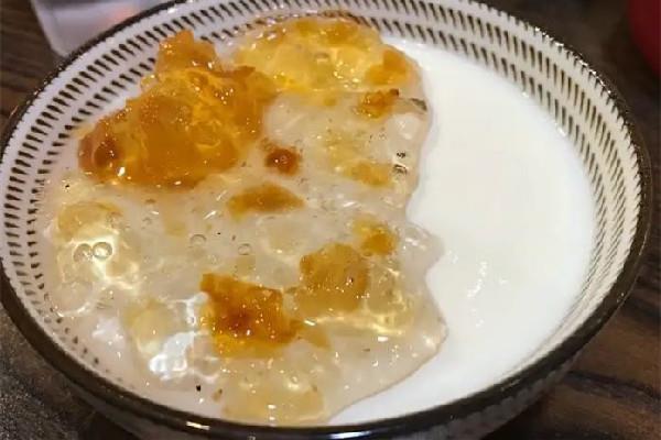 双皮奶有腥味怎么办 双皮奶鸡蛋和牛奶的比例