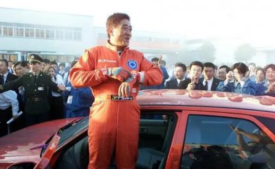 ​柯受良：用1.58秒飞越黄河，因饮酒过度去世，连殡葬费都凑不出来