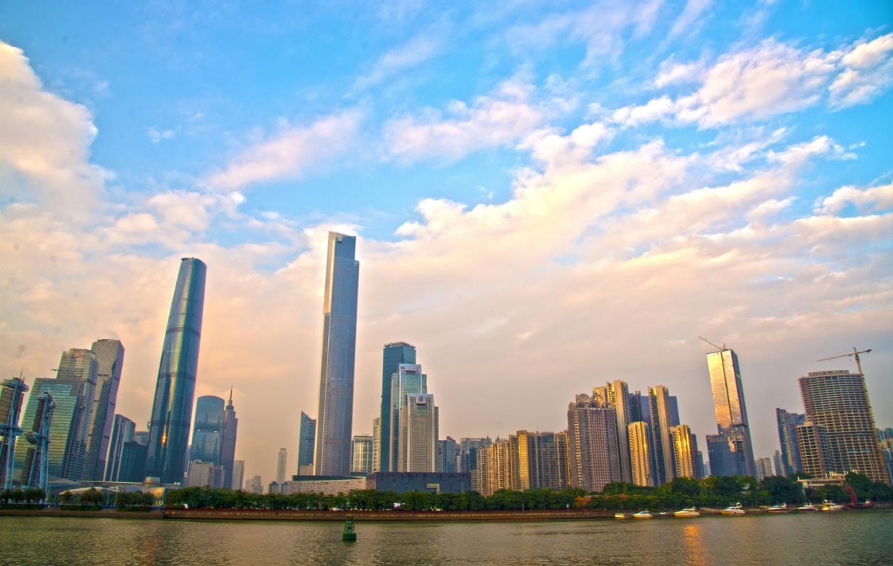 我国人口最多的三个省是哪里（中国人口最多的三大省份）