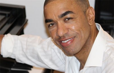 ​奥巴马亲弟成河南女婿，逃离美国前往中国，20年过去现在怎样了？