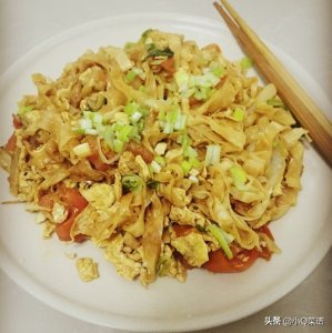 ​家常鸡蛋菜谱，番茄鸡蛋炒饼丝，简单美味营养，超级下饭，吃不够