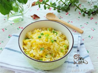 ​史上最简单蛋炒饭，鲜香无比，分分钟搞定，不会做饭的也一看就会