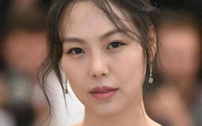 ​金敏喜的前男友：娱乐圈中的情感风云