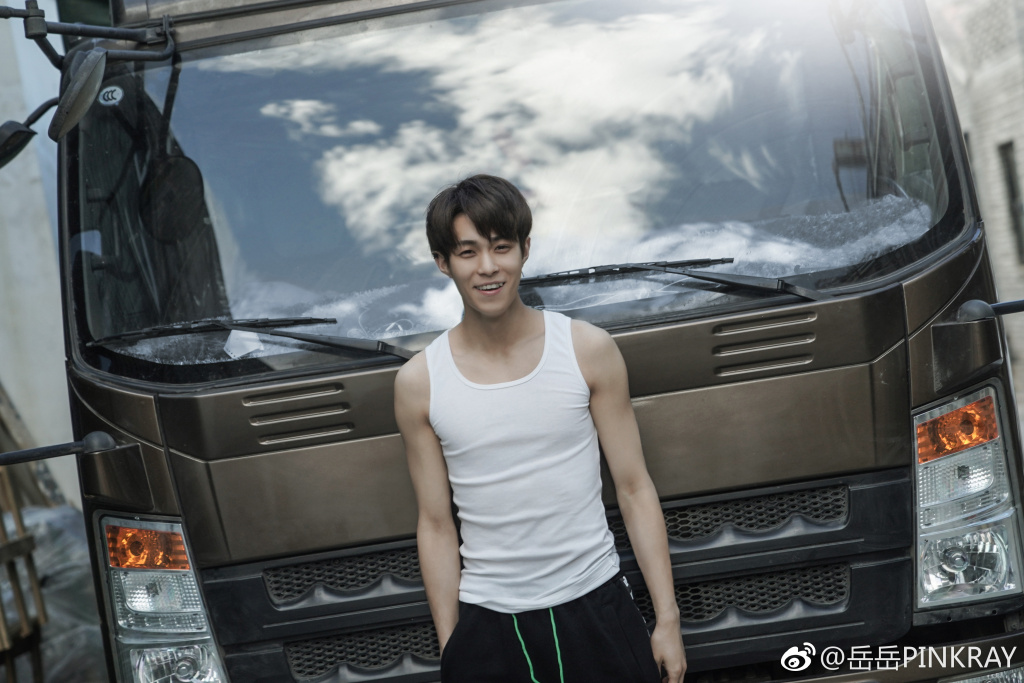 岳明辉雪儿事件是怎么回事?岳明辉劈腿是真 岳明辉雪儿事件是怎么回事?岳明辉劈腿是真