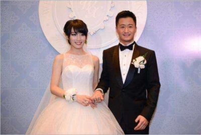 ​吴京三次没看上谢楠是真的吗？曝谢楠的家境父母是怎么评价吴京的