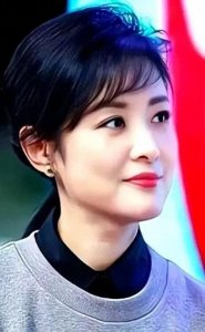 ​主持人周涛的8张最美照片，哪张才是你的最爱？