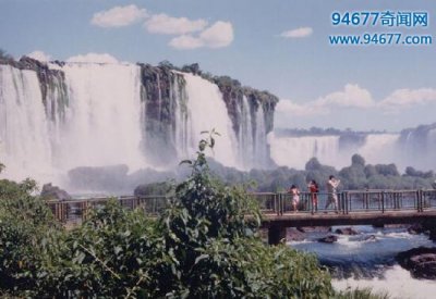 ​世界上最大的瀑布，塞特凯达斯大瀑布(已消失)