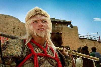 ​猕猴王和六耳猕猴是同一个人吗 这两人谁更厉害