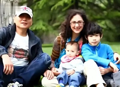 ​29年前，北京开出租小伙，娶小6岁的德国女明星，如今过得怎样？