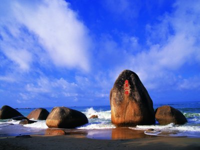 ​三亚十大景点排名:亚龙湾年年榜上有名