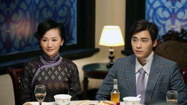 被观众称为“国民嫂子”，《惊蛰》中最受欢迎，如今邀约不断