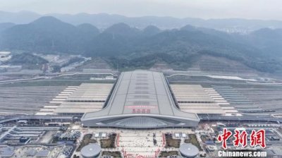 ​西部地区最大客运站重庆西站正式投用