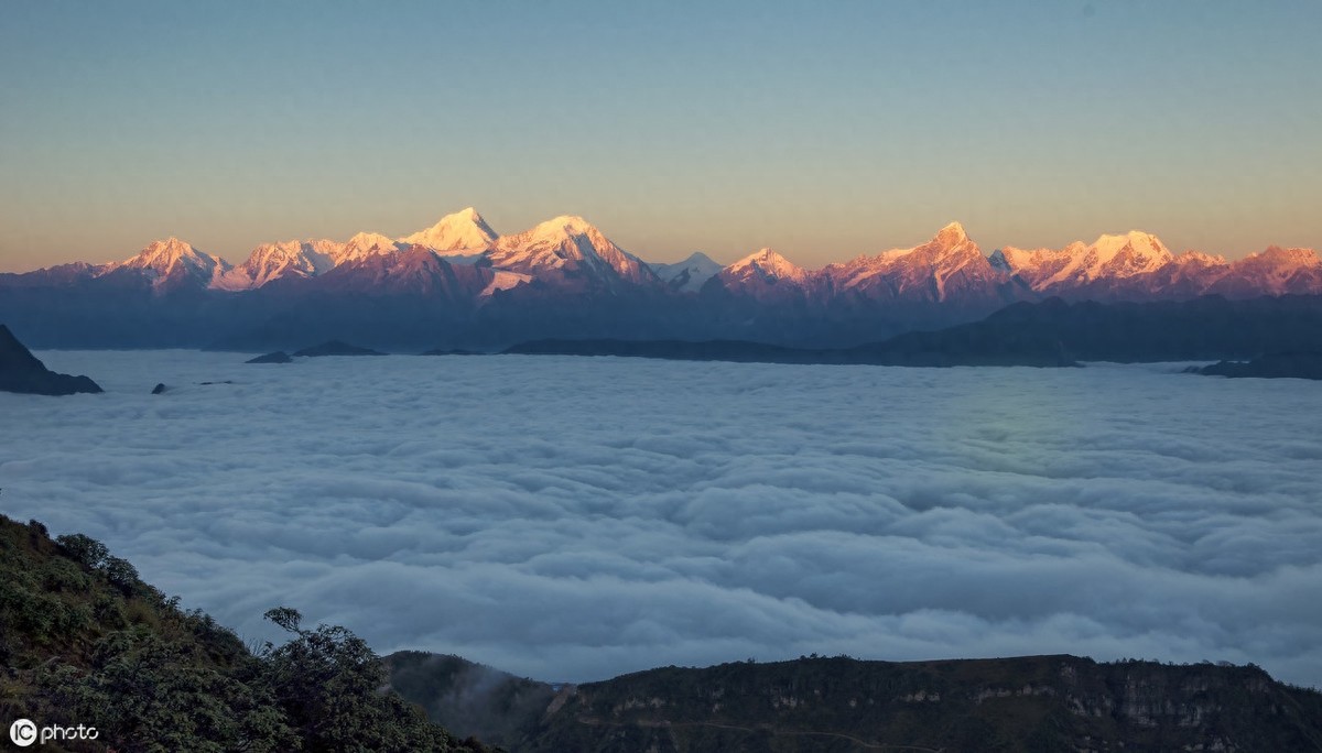 牛背山，360度全方位“中国最大的观景平台”和绝佳摄影圣地