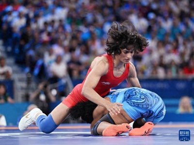 ​金牌梦碎！印度摔跤选手因体重超标被取消决赛资格 系电影《摔跤吧！爸爸》原型