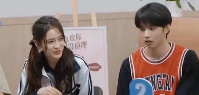 ​离婚近三年，黄晓明或许才发现和杨颖离婚是他最大的损失