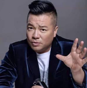 ​人物 | 崔俊杰从《彪哥闯奉天之做梦没想到》、《山炮进城》等爆款电影中谈如何