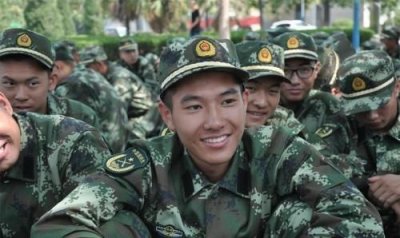 ​国防生和军校生的区别，普通国防生和飞行国防生的区别？