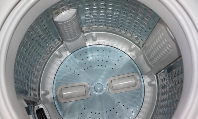 滚筒洗衣机和波轮洗衣机,滚筒洗衣机和波轮洗衣机哪个更实用耐用,为什么?图2