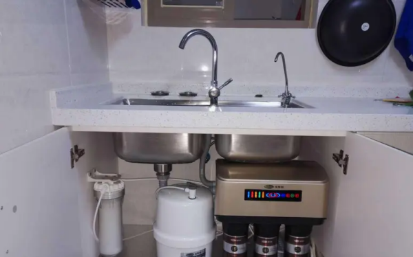 净水器真的管用,现在很多地方很热衷安装净水器,净水器真的管用吗?图2