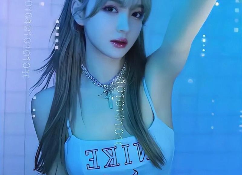 沈梦辰微博，沈梦辰微博终于发两人白衣红底照了