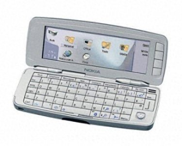 ​折叠屏外观的老前辈：诺基亚9300