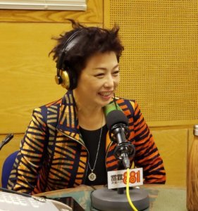 ​65岁麦洁文近照曝出，当红时嫁人遭背叛，心态豁达拉回江华