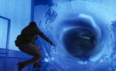 ​平行时空的真实案例，女子一觉醒来穿越到了另一个时空