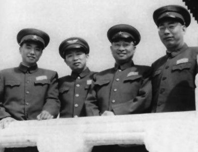 ​在第二野战军，张际春的地位仅次于刘邓，为什么没有军衔