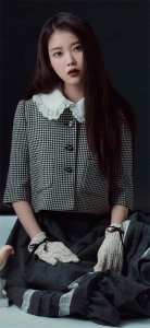 ​第8期 IU李知恩 无水印-全面屏手机壁纸