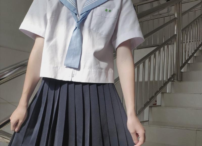 头顶头发稀少发型（再也用找头顶头发稀少的偏方了）