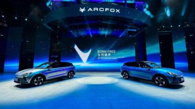 ​北极狐南下魔都：2025上海车展“最会玩”的品牌竟是它!