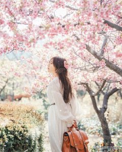 ​中年女性，春天摄影摆姿技巧11个，拍出优雅漂亮照片