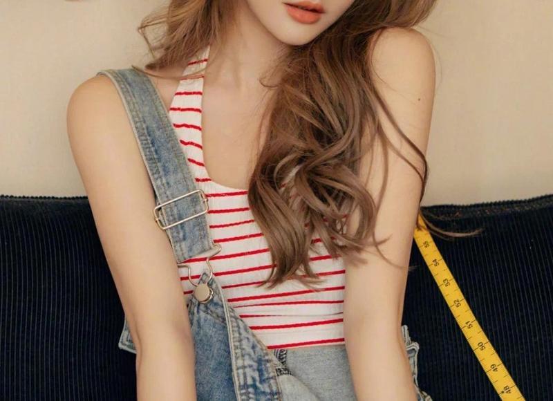 河南：弟弟新婚当天，4个姐姐每人给弟媳2万元，大姐明显不情愿