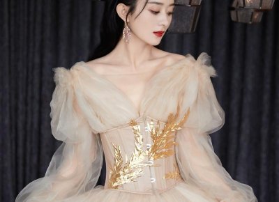 ​同事太有心机太爱表现（同事爱在领导面前表现）