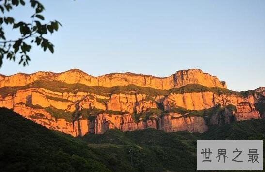 世界上最大的天然回音壁,太行山回音壁长300米