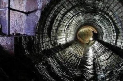 ​井口23厘米却被评为世界上最深的井，网友表示不相信