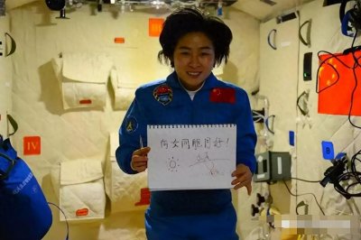 ​中国首位“女航天员”刘洋，结婚8年未子，登空前为丈夫留2条遗言